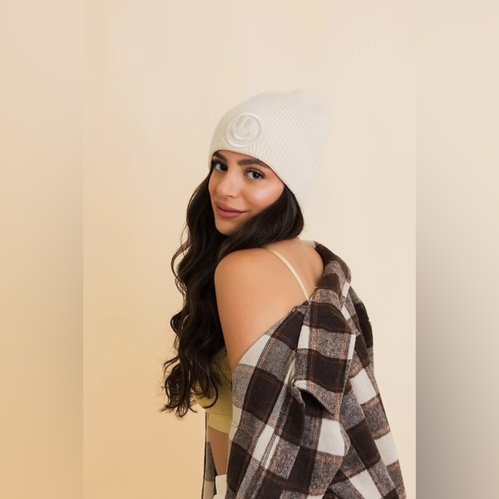 LAST ONE! ✨Smiley Knit Beanie